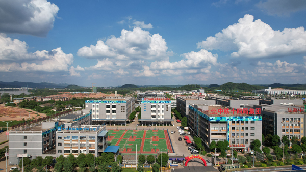 广西科技师范学院航拍图片