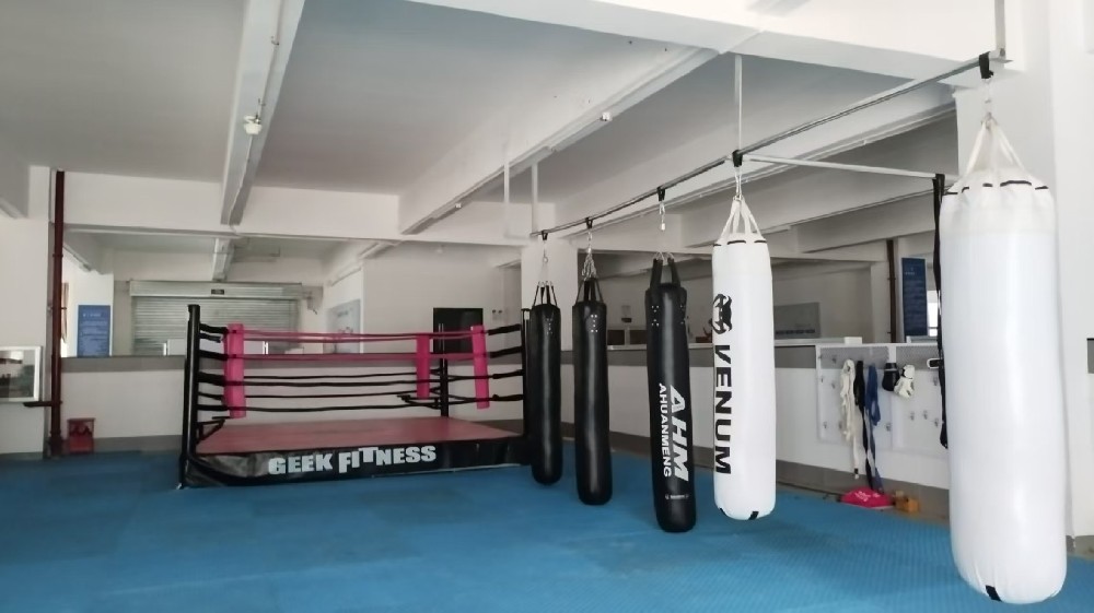 拳击健身房